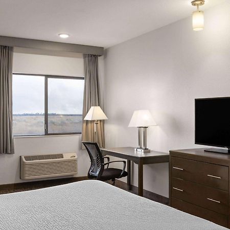 Baymont By Wyndham Moses Lake Exterior foto