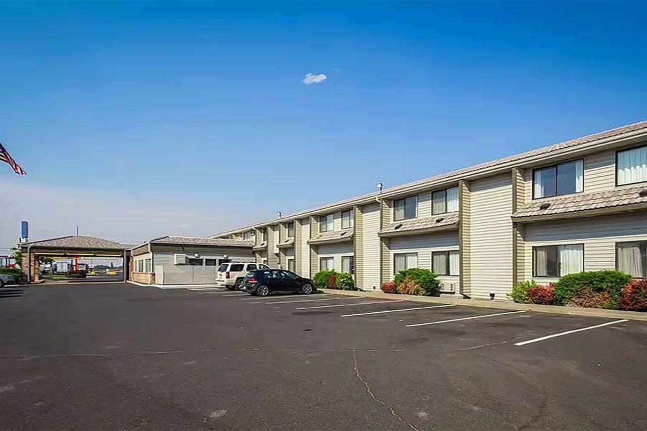Baymont By Wyndham Moses Lake Exterior foto