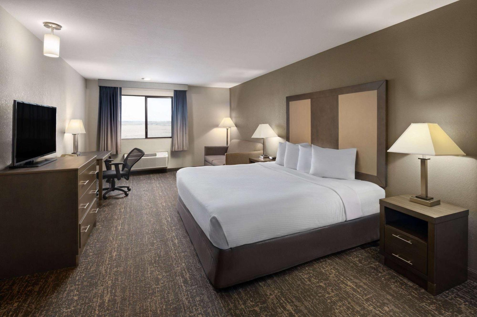 Baymont By Wyndham Moses Lake Exterior foto