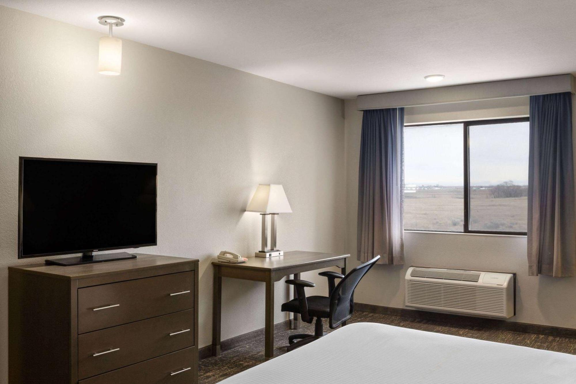 Baymont By Wyndham Moses Lake Exterior foto